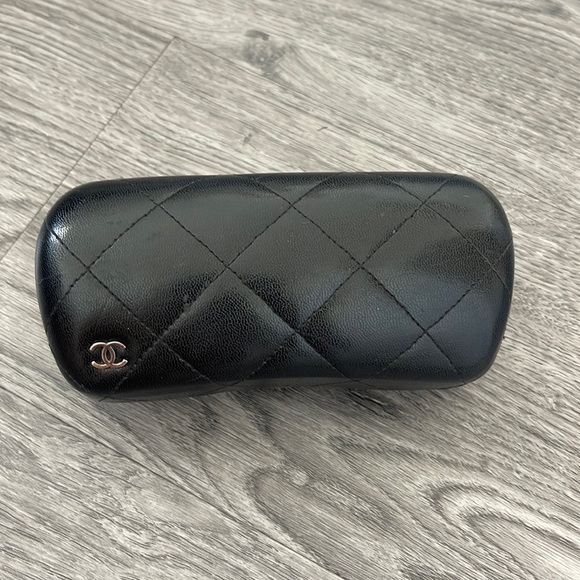 CHANEL Accessories - Chanel leather quilted sunglasses case